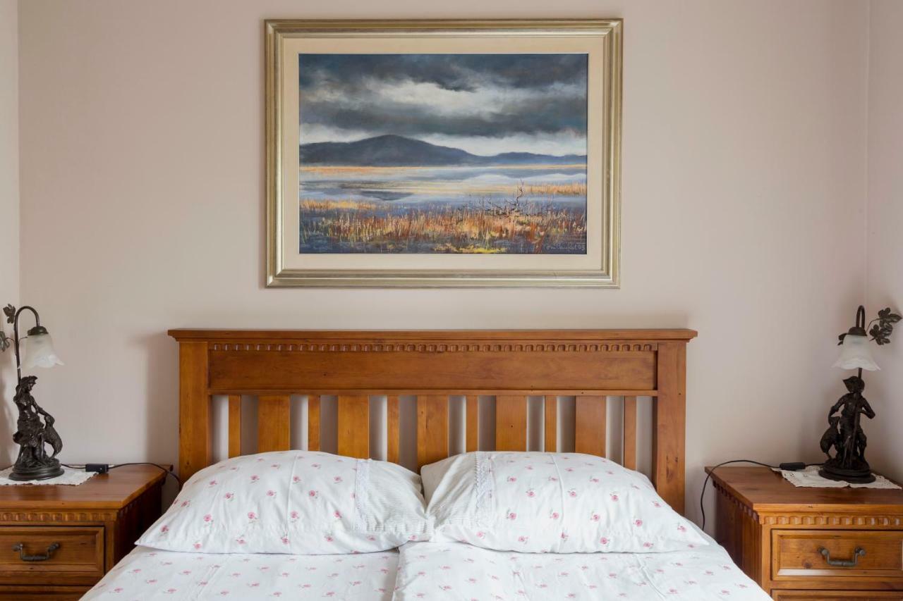 Guesthouse & Apartments Pri Stani Zerovnica ภายนอก รูปภาพ