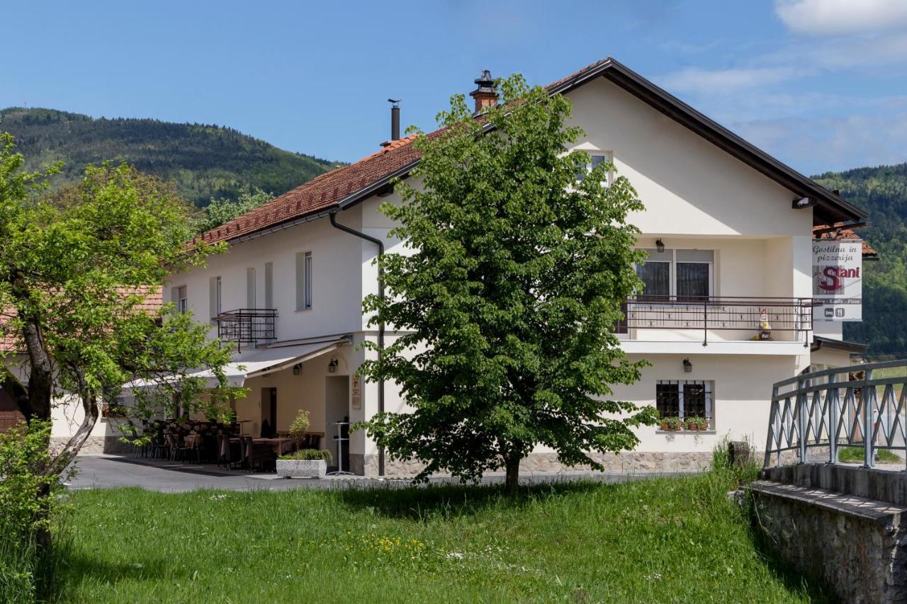 Guesthouse & Apartments Pri Stani Zerovnica ภายนอก รูปภาพ